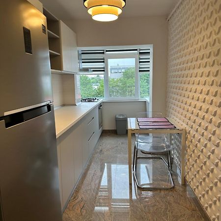 Page3 Apartament Targoviste Exterior foto